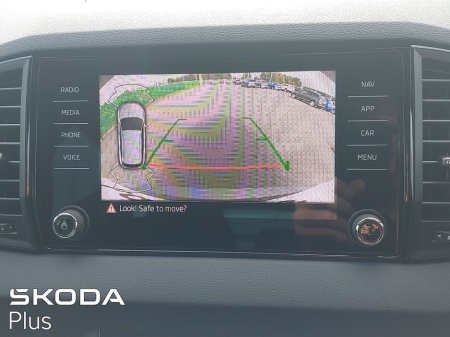 2023 Skoda Karoq SPORT 2.0TDI 115HP €36,950 thumbnail