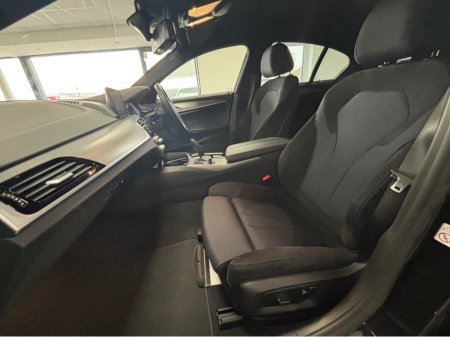 2020 BMW 5 Series - thumbnail 15