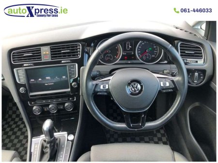 2017 Volkswagen Golf - thumbnail 10