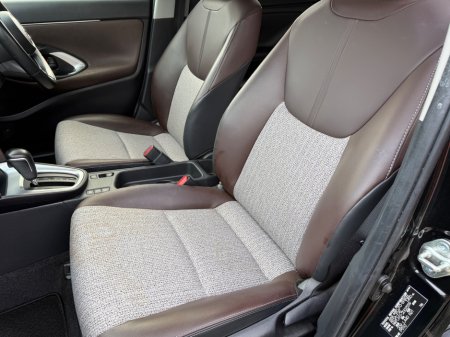 2020 Toyota Yaris Cross - thumbnail 8