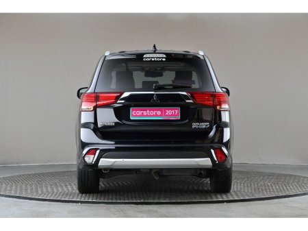 2017 Mitsubishi Outlander - thumbnail 8