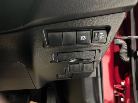 2023 Toyota Corolla Cross LUNA SPORT 4DR AUTO €34,750 thumbnail