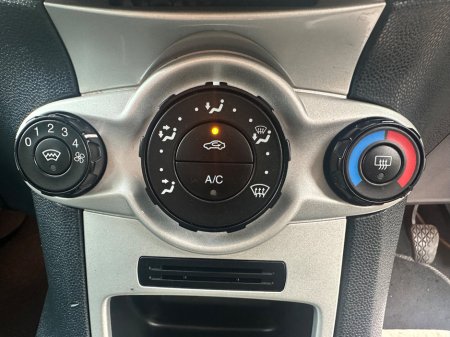 2010 Ford Fiesta 1.25 82 PS Titanium €3,950 thumbnail