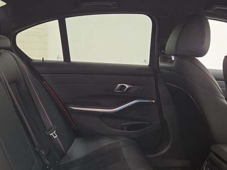 2024 BMW 3 Series - thumbnail 22