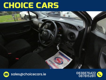 2017 Toyota Yaris 1.5 AUTO HYBRID VITZ €11,750 thumbnail