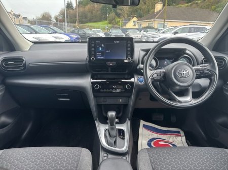 2023 Toyota Yaris Cross CR LUNA 4DR AUTO CROSS €26,500 thumbnail