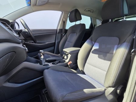 2016 Hyundai Tucson - thumbnail 11