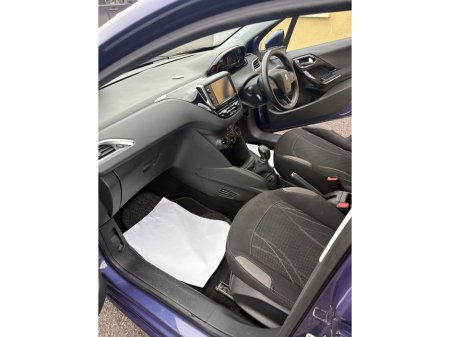 2013 Peugeot 208 - thumbnail 10