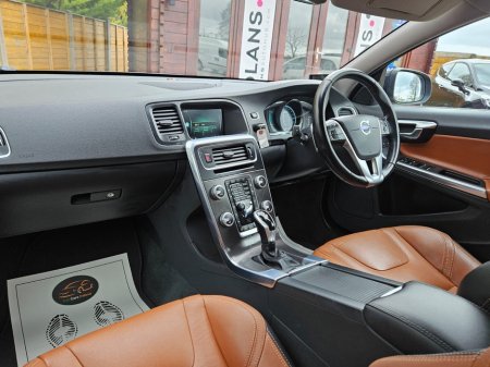 2016 Volvo V60 - thumbnail 24