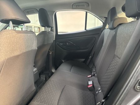 2024 Toyota Yaris Cross - thumbnail 7