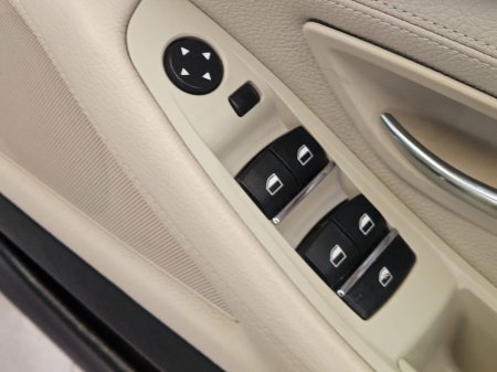 2014 BMW 5 Series - thumbnail 10