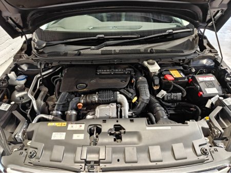 2018 Peugeot 308 - thumbnail 25