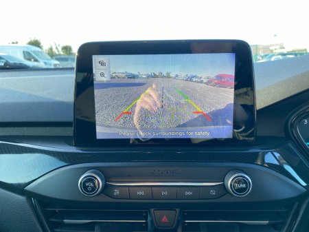 2020 Ford Focus - thumbnail 14