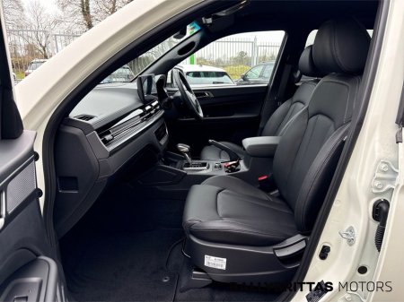 2026 KGM Musso Black Edition Auto EL 4x4 200BHP thumbnail