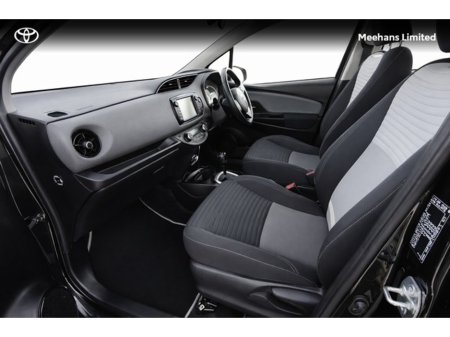 2018 Toyota Yaris - thumbnail 6