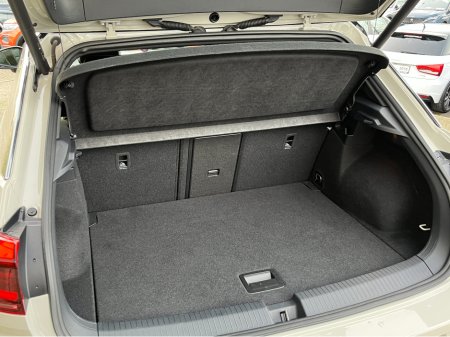 2023 Volkswagen T-Roc - thumbnail 8