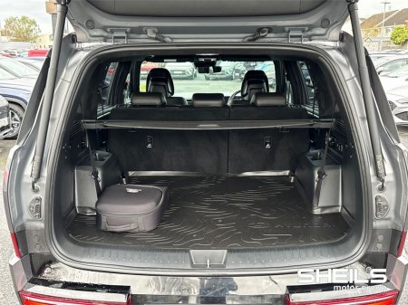 2024 Hyundai Santa Fe 1.6 PHEV 4WD Premium Calligraphy €58,950 thumbnail