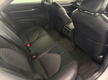 2020 Toyota Camry - thumbnail 13