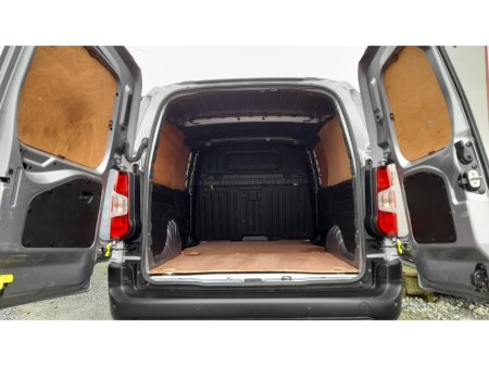 2021 Peugeot Partner - thumbnail 10