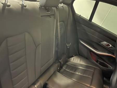 2021 BMW 3 Series - thumbnail 5