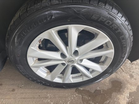 2016 Nissan Qashqai - thumbnail 10