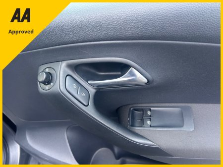 2013 Volkswagen Polo - thumbnail 19