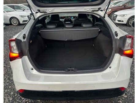 2021 Toyota Prius - thumbnail 9