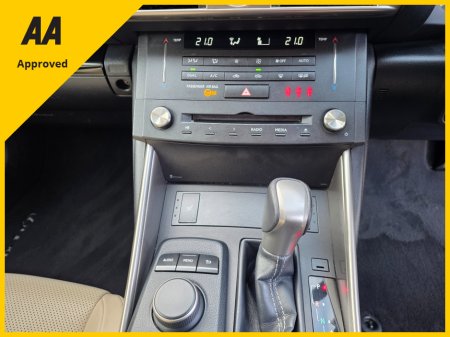 2015 Lexus IS 300 h * 2.5 PETROL/HYBRID * €13,900 thumbnail