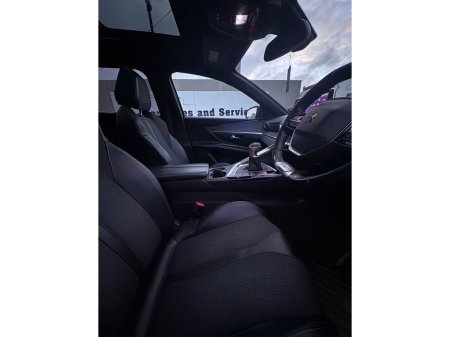 2020 Peugeot 5008 GT LINE 1.2 130 Pan Roof €19,800 thumbnail