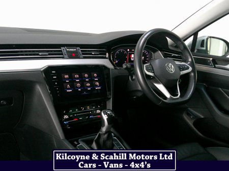 2021 Volkswagen Passat - photo 16
