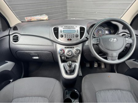 2011 Hyundai i10 - thumbnail 8