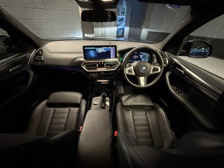 2023 BMW X3  €44,900 thumbnail
