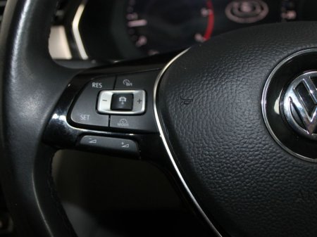 2018 Volkswagen Passat - thumbnail 23