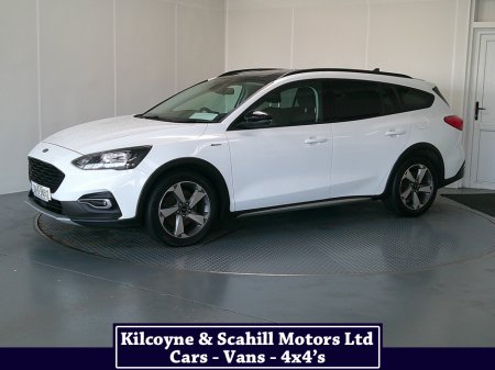 2020 Ford Focus - thumbnail 3