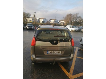 2014 Peugeot 5008 ACTIVE 1.6 HDI 115 4DR €5,500 thumbnail
