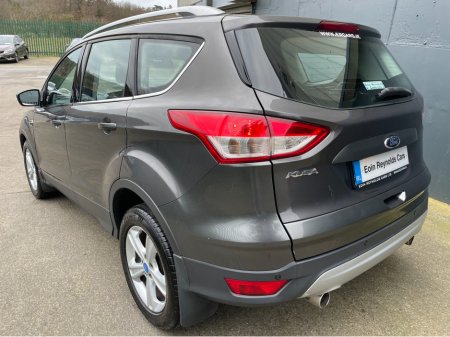 2015 Ford Kuga - thumbnail 4