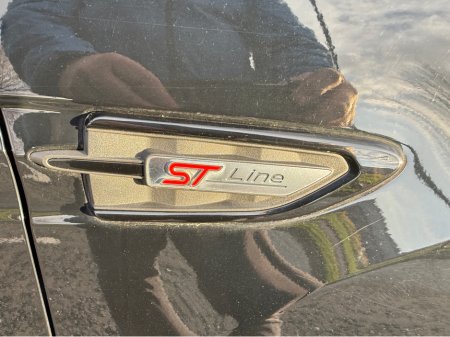 2019 Ford Kuga 2.0 TDCI ST-LINE 49k MILES €21,950 thumbnail