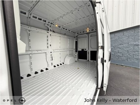 2025 Opel Movano L3H2 thumbnail