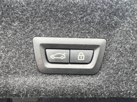 2021 BMW 3 Series - thumbnail 14