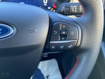 2025 Ford Focus ST-Line X 1.0 125BHP... Full leather seats thumbnail