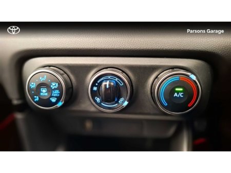 2024 Toyota Yaris 1.5 LUNA 4DR €23,995 thumbnail