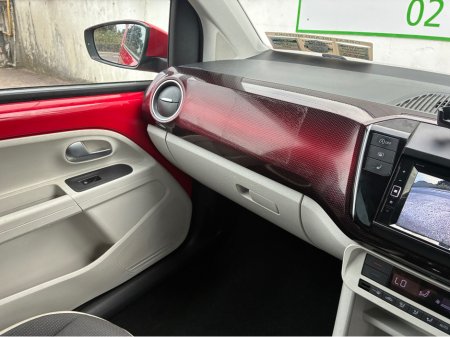 2018 Volkswagen up! - thumbnail 20