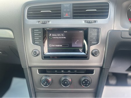 2013 Volkswagen Golf - thumbnail 13