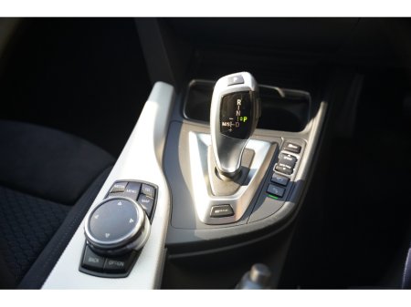 2016 BMW 3 Series - thumbnail 14