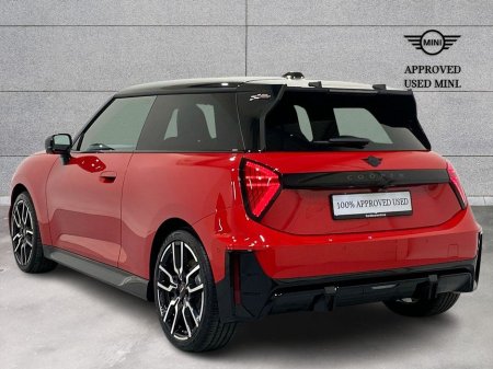 2025 MINI Hatch Cooper E €31,950