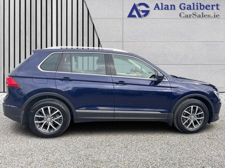 2017 Volkswagen Tiguan - thumbnail 3