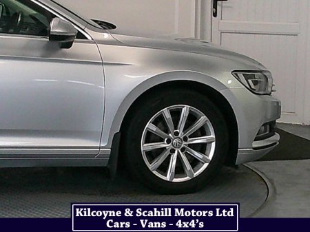 2016 Volkswagen Passat 1.6 TDI SE BUSINESS BLUEMOTION 120PS 4DR AUTO thumbnail