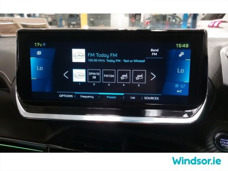 2021 Peugeot 2008 - thumbnail 16