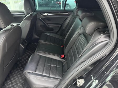 2014 Volkswagen Golf - thumbnail 11