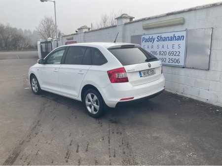 2014 Skoda Rapid - thumbnail 2